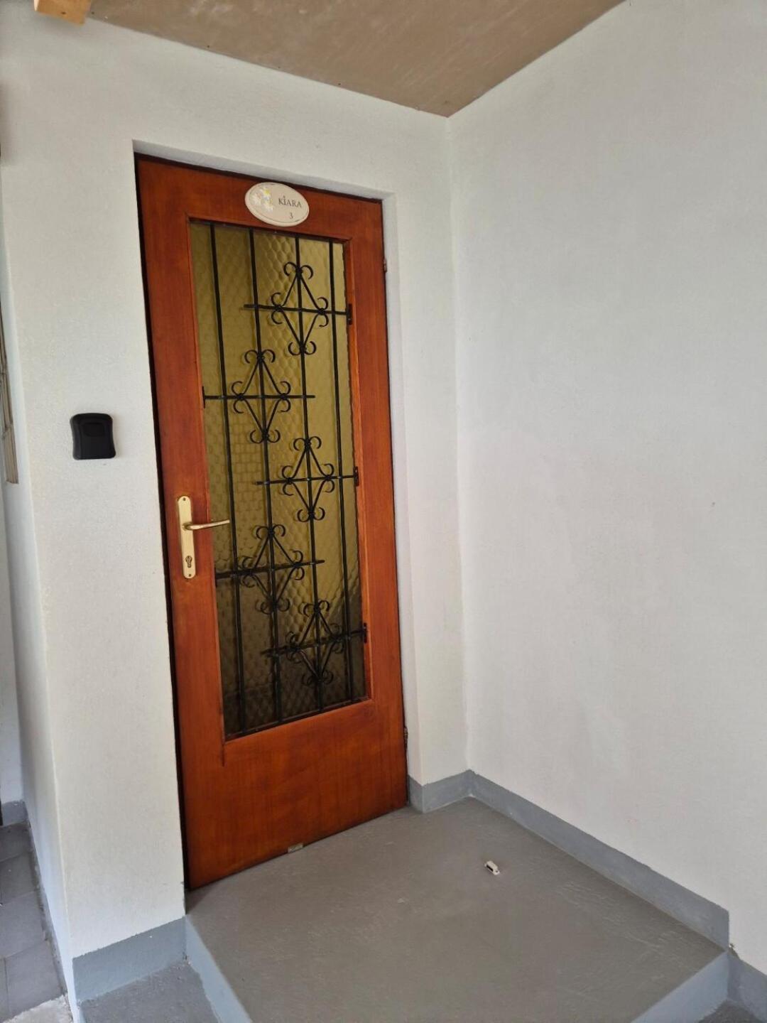 Kiara Rooms ゴレンスカ地方 エクステリア 写真